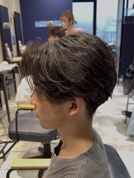 ハッシュタグネイビー 仙台駅前店(#NAVY) 仙台スパイラルスパイキーショートフェザーパーマシャドウパーマ