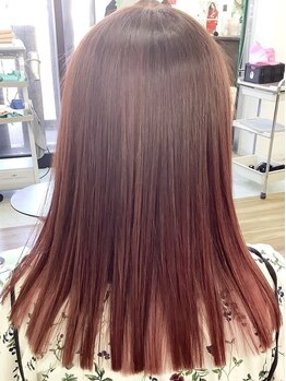 あなたのなりたいを丁寧にカウンセリング。髪質・クセを見極め、魅力を最大限に引き出すスタイルを提案。