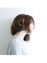 クーラ(Cura)&nbsp;ジゼル風とろみなロブ・カジュアルパーマ《Cura山口歩美》