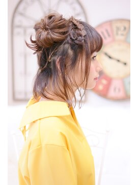 メイズ(MAZE) 【メイズ東中野・鍛原志行】ミディアムボブ編み込みツインテール