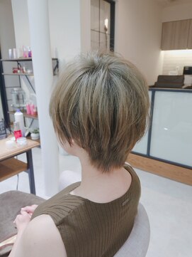 ルル カリス(lulu CHARIS) ショートレイヤー