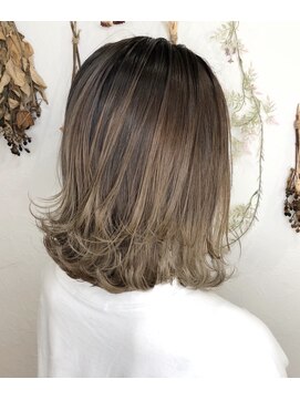 ウル(Ulu) ミルクティー×バレイヤージュ