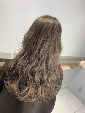 アースコアフュールボーテ 太田店(EARTH coiffure beaute) ミルクティーベージュ