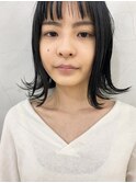 刈り上げオン眉ボブ