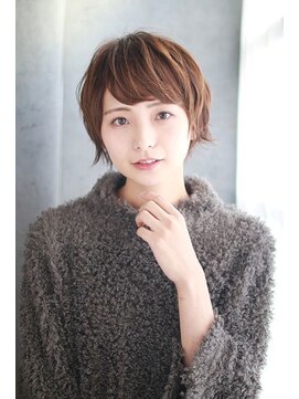 プティルカ(PutiLuca D.C.) ニュアンスカールのショートスタイル
