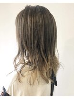 ジュジュル 稲毛本店(jujur)&nbsp;透明感カラー/ロング/カーキグレージュ/大人かわいい【稲毛】