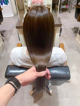 ユニ(Uni.) 髪質改善トリートメント