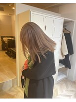 ニール(Neale.) 20代　ミルクティー