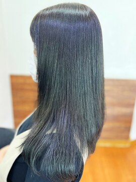 アークスヘアー 20代30代40代髪質改善トリートメントブルーブラック透け感