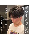 センターパート×ニュアンスパーマ