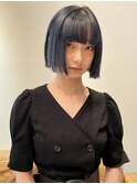 10代20代切りっぱなしミニボブ×ネイビーブルー