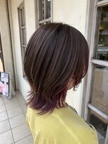 エイミーバイアフロート(amie by afloat) ウルフカット×インナーカラー×ピンク=かわいい