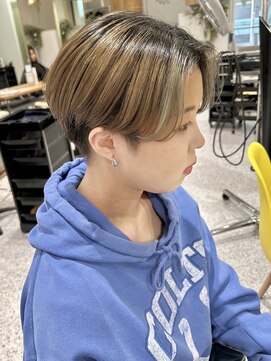 ゼストララ(ZEST Lara) レディースも刈り上げショートヘア【吉祥寺】misaki