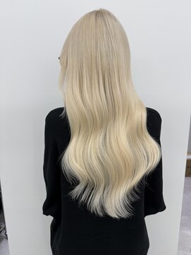 テイス 新宿(TACE) ブロンドヘア[ネビージュ/黒髪/小顔/新宿]