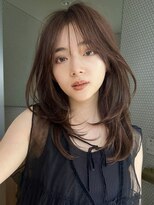 サイン 渋谷(SIGN) 韓国カットグレージュブリーチ無し似合わせくびれうるつや渋谷