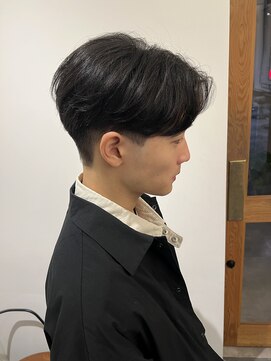 リリアーナ(LILIANA) センターパート　ニュアンスパーマ　池袋メンズ