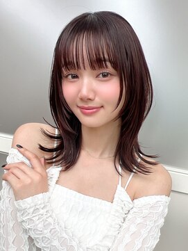 アフロート ディル(AFLOAT D'L) 顔周りの似合わせカットとコーラルピンクカラーが可愛い