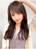 後れ毛が可愛い顔周りハイレイヤーロングチェリーブラウン