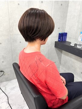 エンディアリング 東銀座(Endearing) レイヤーカット イメチェン ホワイトブロンド/シャドウレイヤー