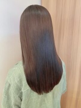 ユキオグループ グラン(yg GRAN) 黒髪◎韓国風ロングレイヤーカット艶髪20代30代