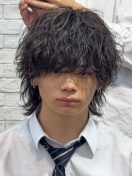 ラウンドマッシュウルフ/静岡波巻きツイストスパイラルパーマ