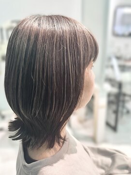 セブンフィズ(SEVEN fizz) 【40代・50代・60代 白髪ぼかし】グレージュくびれヘア