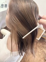 ヘアサロン リーフ(Hair Salon Leaf)&nbsp;インナーカラー【ミルクティーベージュ】