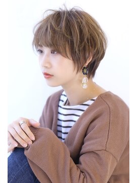 オーロ 宝塚店(ORO) イメチェンひし形シルエット束感ショートマッシュグレーベージュ