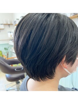 レア(le'a) まるいショート