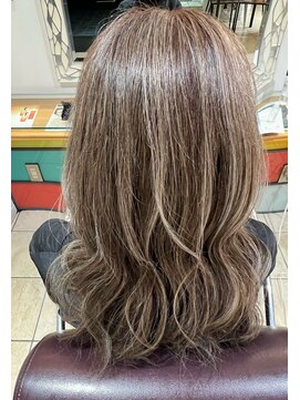 ネオリーブ チッタ 阿佐ヶ谷店(Neolive citta) 白髪ぼかしハイライトカラー