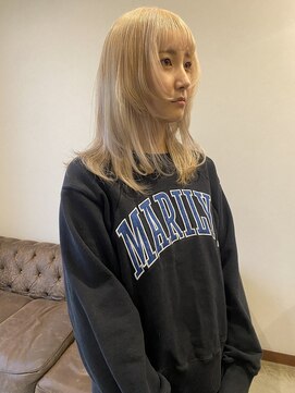 ショウビット(Show Bit) White blond/long wolf