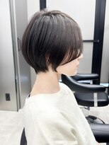 30代40代50代耳かけショート前髪なしハンサムショートカット