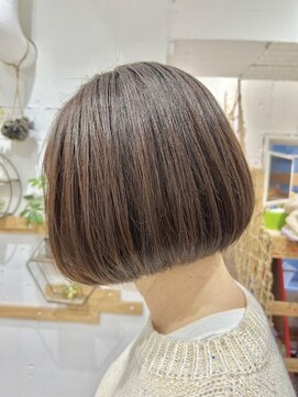 コンフィープラス(comfy plus) 透明感♪【髪質改善】20代30代40代内巻き艶感ショートボブ小顔