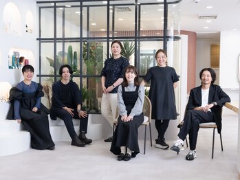 アイコニックナゴヤ(AIconic nagoya)の写真/[HPB AWARD 2017~2025連続 サロン部門SILVER Prize受賞]多くのコンテストで数々受賞のスタイリスト多数在籍