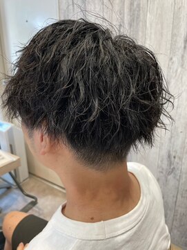 エヌアンドエー せんげん台店(N&A) 王道波巻きスパイラル×黒髪マッシ 清潔感ツーブロック