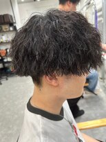 フゥ 宇都宮(FeU)&nbsp;波巻きパーマメンズパーマメンズヘアツーブロックツイストパーマ