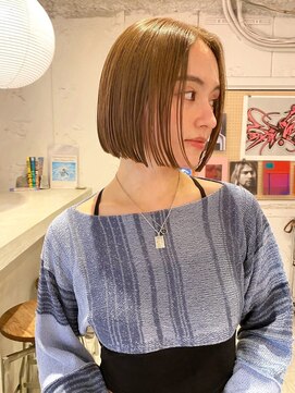 ルーム(Loom.) 切りっぱなしボブ透明感カラーブリーチなしカラー