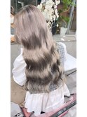 ハイライトミディアムヘアボブウルフネビージュ小顔ワンレン