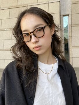 エイチ 天神橋(H) クラゲヘアミディアムヘアオリーブグレージュミニボブミディアム