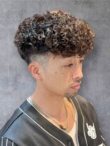 プリストオオサカ(PRIST OSAKA)&nbsp;スペインカール ショートハーパーラルフカールメンズパーマ