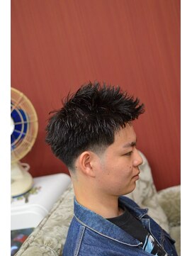 ラフカッターズZ 町田店 スパイキーショート【町田/理容室/床屋/顔剃り/シェービング】