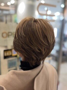 ロンロンシャ 都ホテル店(RONRONCHAT) 白髪ぼかしハイライト