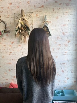 アカイトビラ ヘアケアサロン(AKAI TOBIRA Hair Care Salon) オリーブブラウン