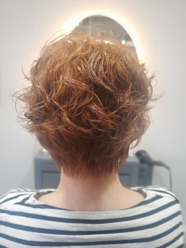 ジールヘアー(GIIL HAIR) 丸みショート
