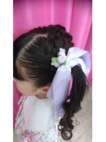 ハナココ 水戸店(hana Coco)&nbsp;アシスタント無料 お子様編み込みアップ　発表会　結婚式　水戸