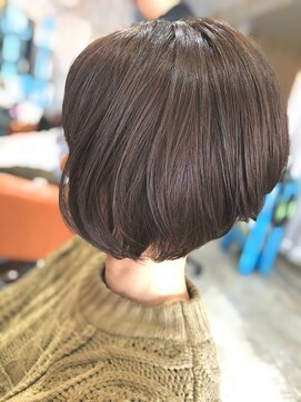 アリア(ARIA) 大人シルエットボブ♪