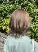 ハイライトベージュ
