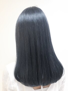 リベラ(LIBERA) ツヤ感バッチリ暗め透明感ブルーカラー《TARO》