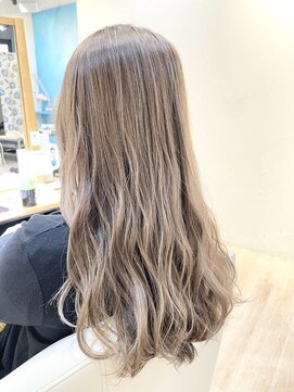 エミュー 湘南台店(emue) メルティカラー/似合わせカット/ウェーブミディアム/湘南台