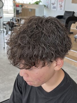 ラヴィズムバイフィフス(LUVISM by fifth) 波巻きパーマツイストスパイラルパーマメンズ万代新潟駅